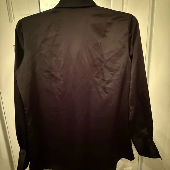 Tahari women’s black satin tuxedo shirt size L - Picture 2 of 8